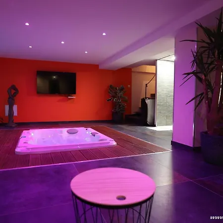 Bed & Breakfast Ds Plaisir Avec Sauna, Jacuzzi A