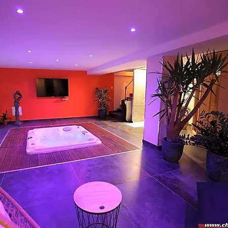 Ds Plaisir Avec Sauna, Jacuzzi A 4*