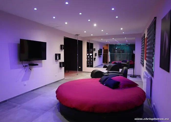 Ds Plaisir Avec Sauna, Jacuzzi A